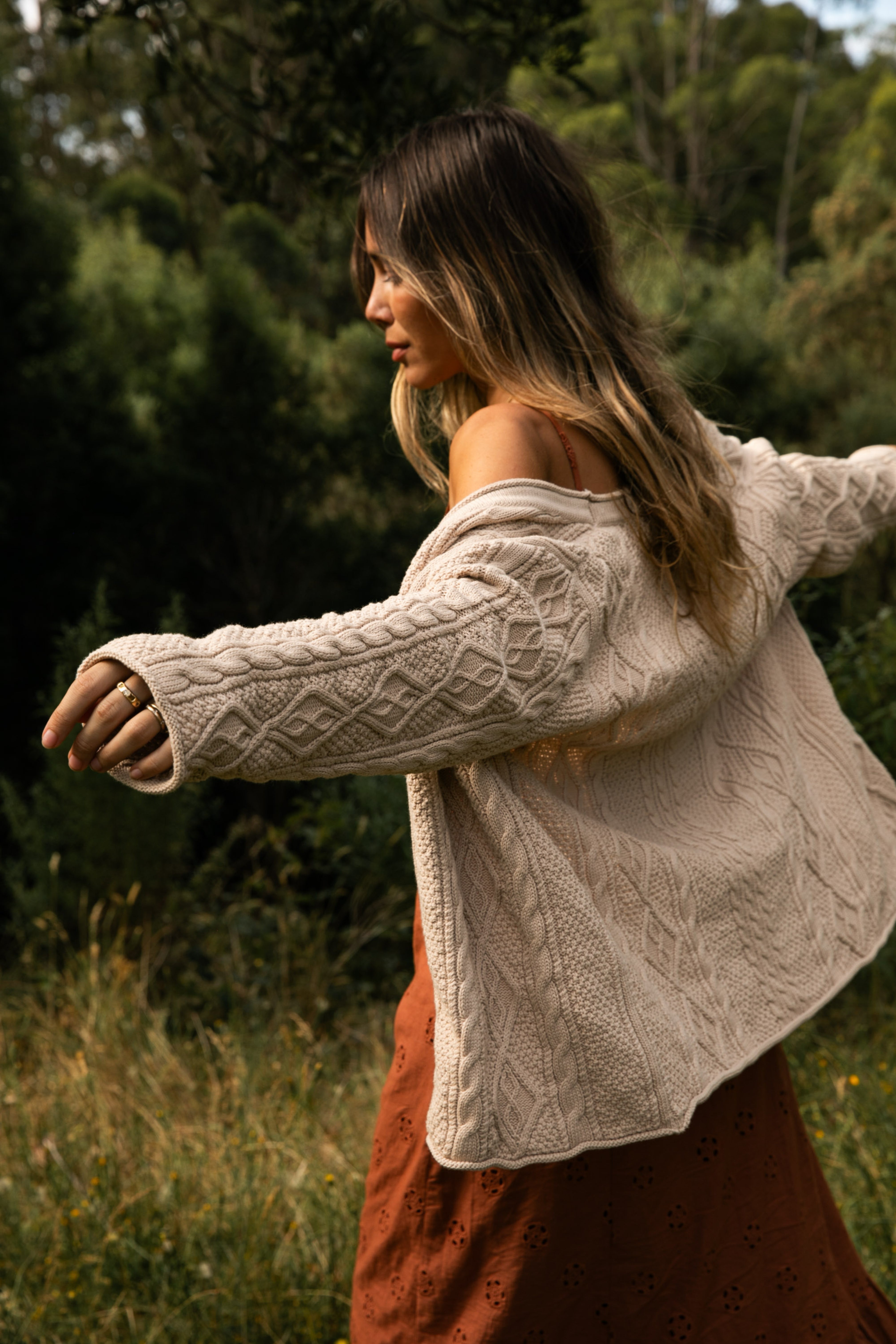 Cohen Unisex-Zopfstrickjacke – Beige