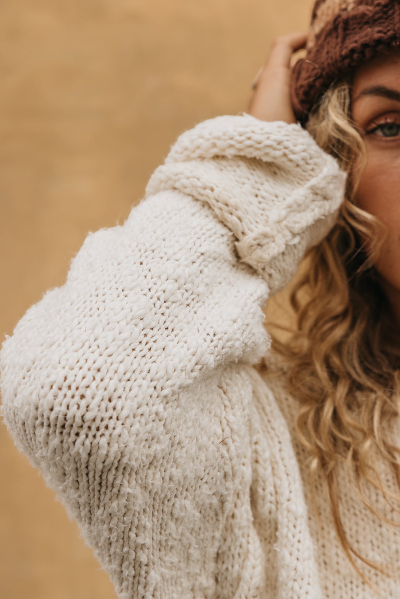 Sierra Off-Shoulder Knit - Natural White