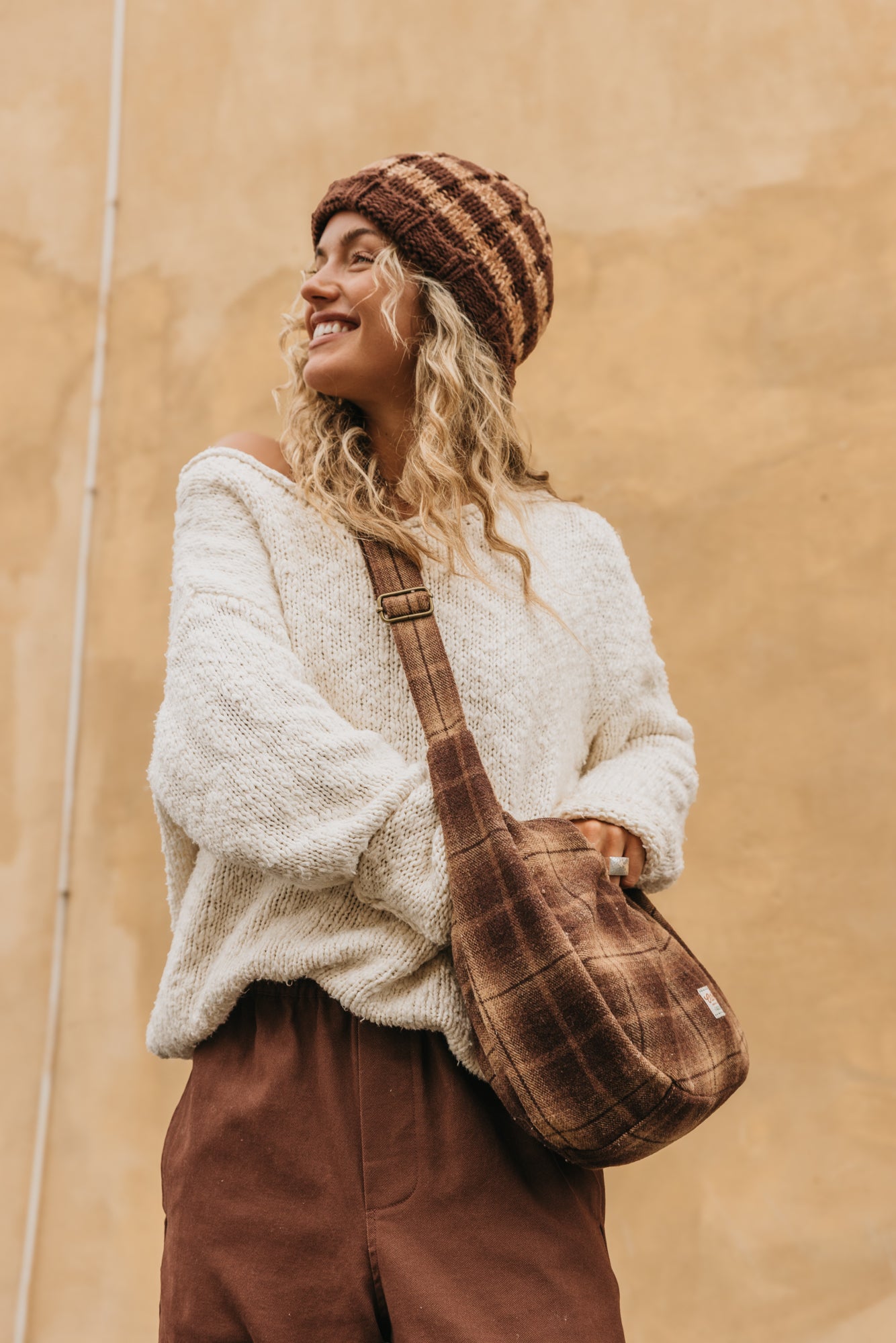 Sierra Off-Shoulder Knit - Natural White