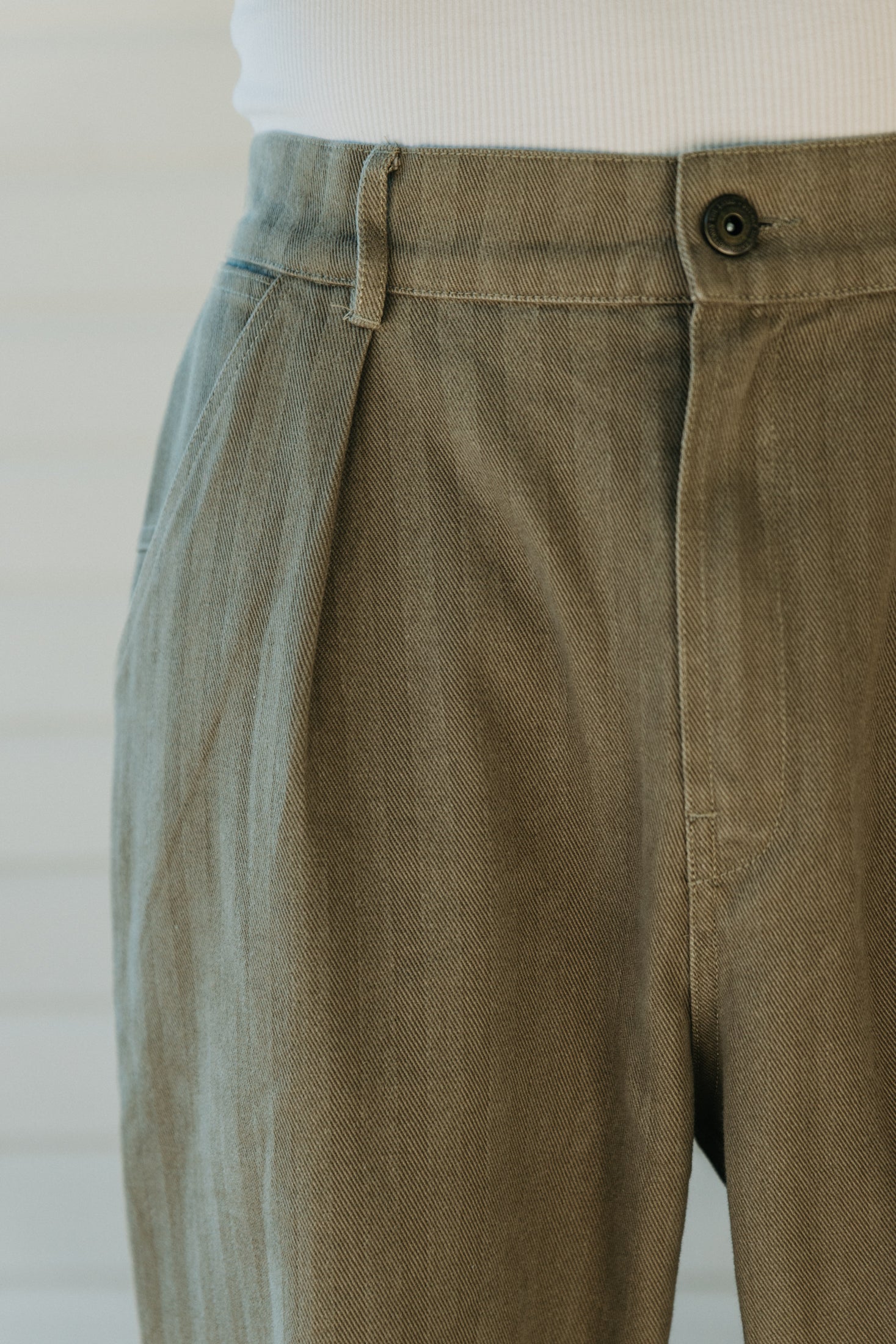Ben Roy - Baggy Pleated Pants - Washed Green