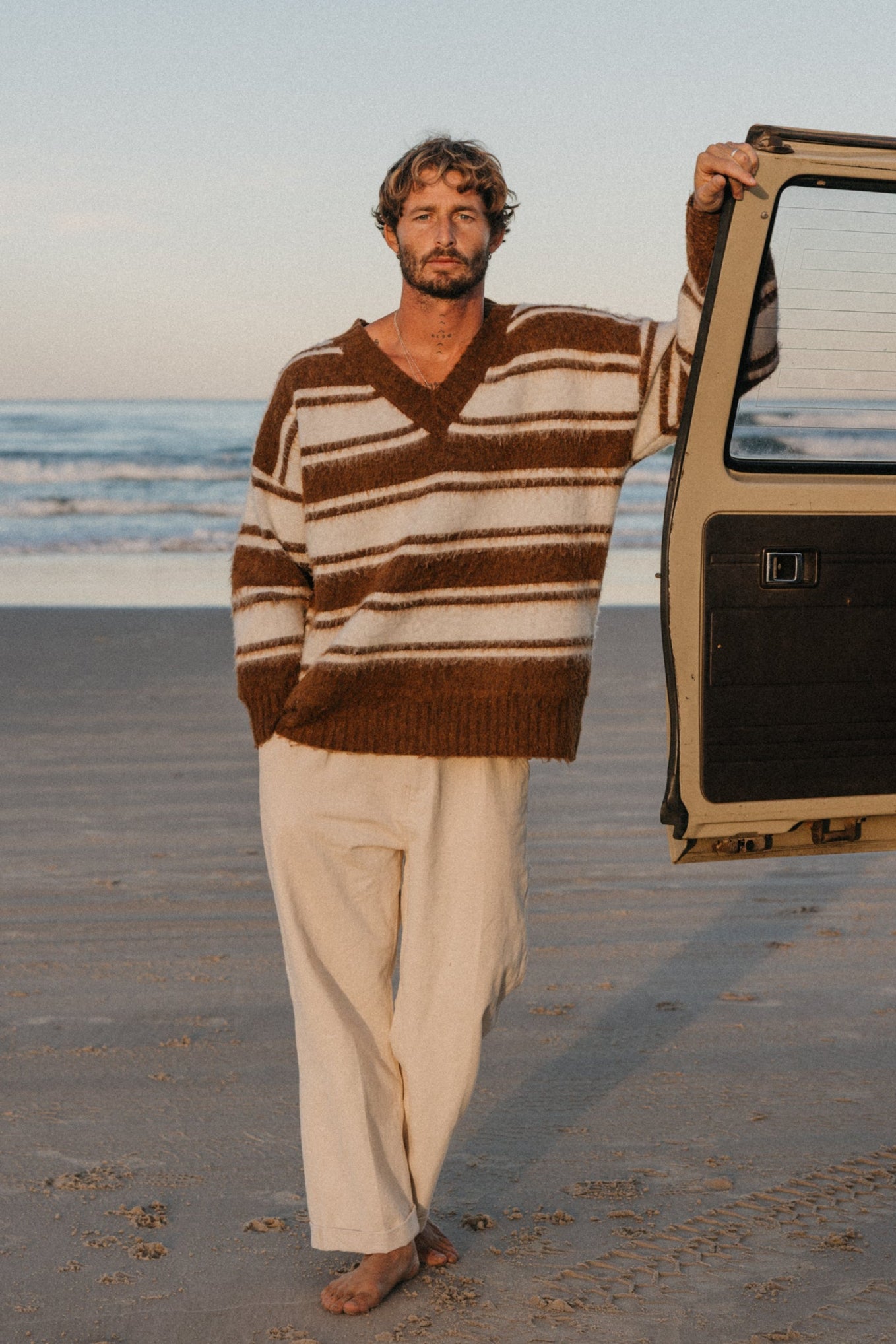 Wilde - V-Neck Oversized Jumper