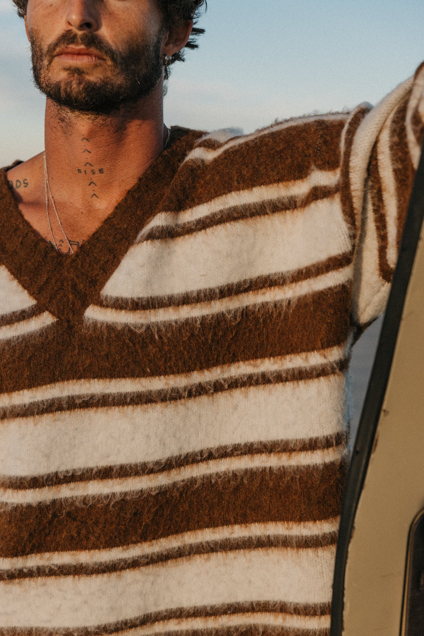 Wilde - V-Neck Oversized Jumper