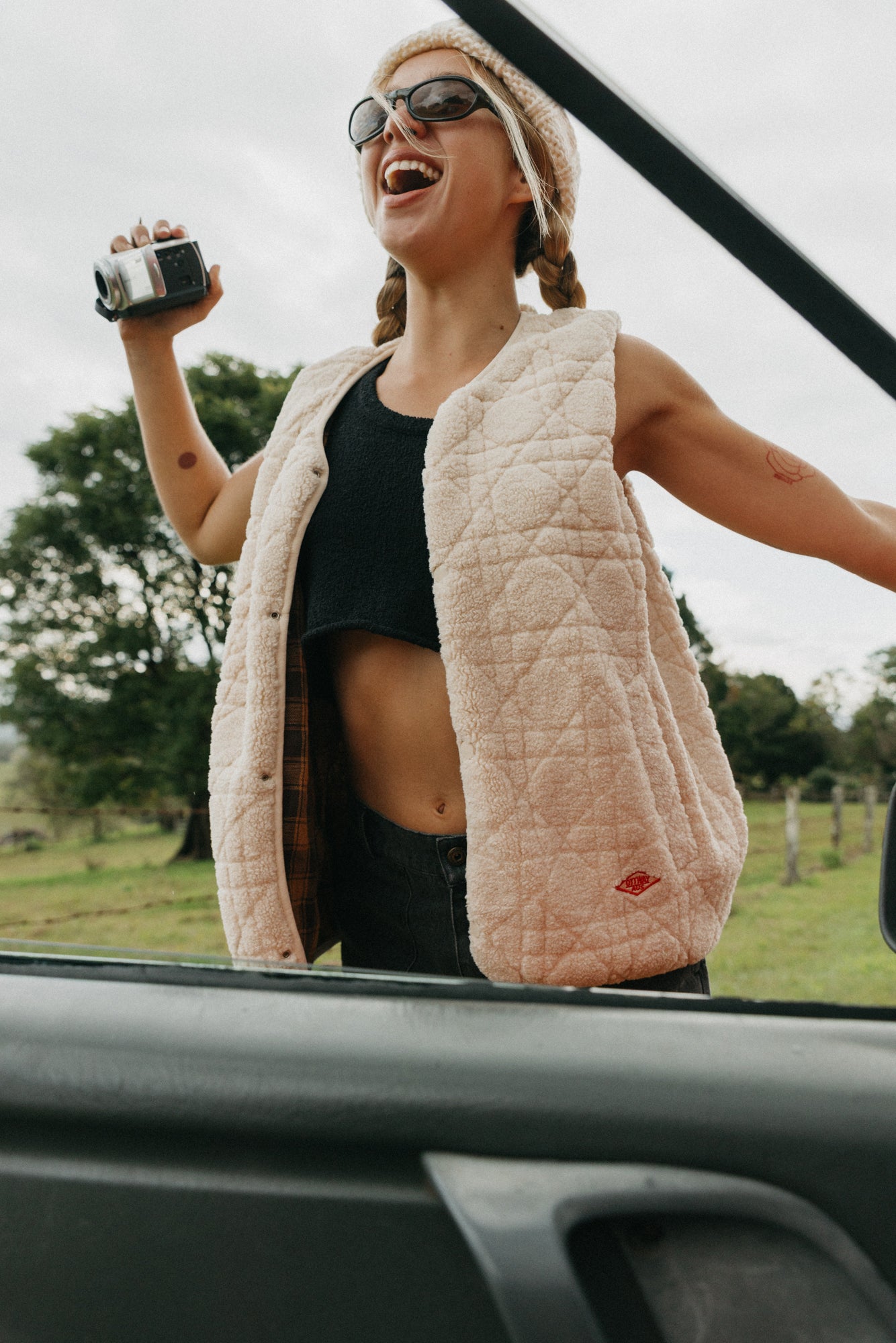 Nomad Sherpa Reversible Checked Vest Unisex - Cream