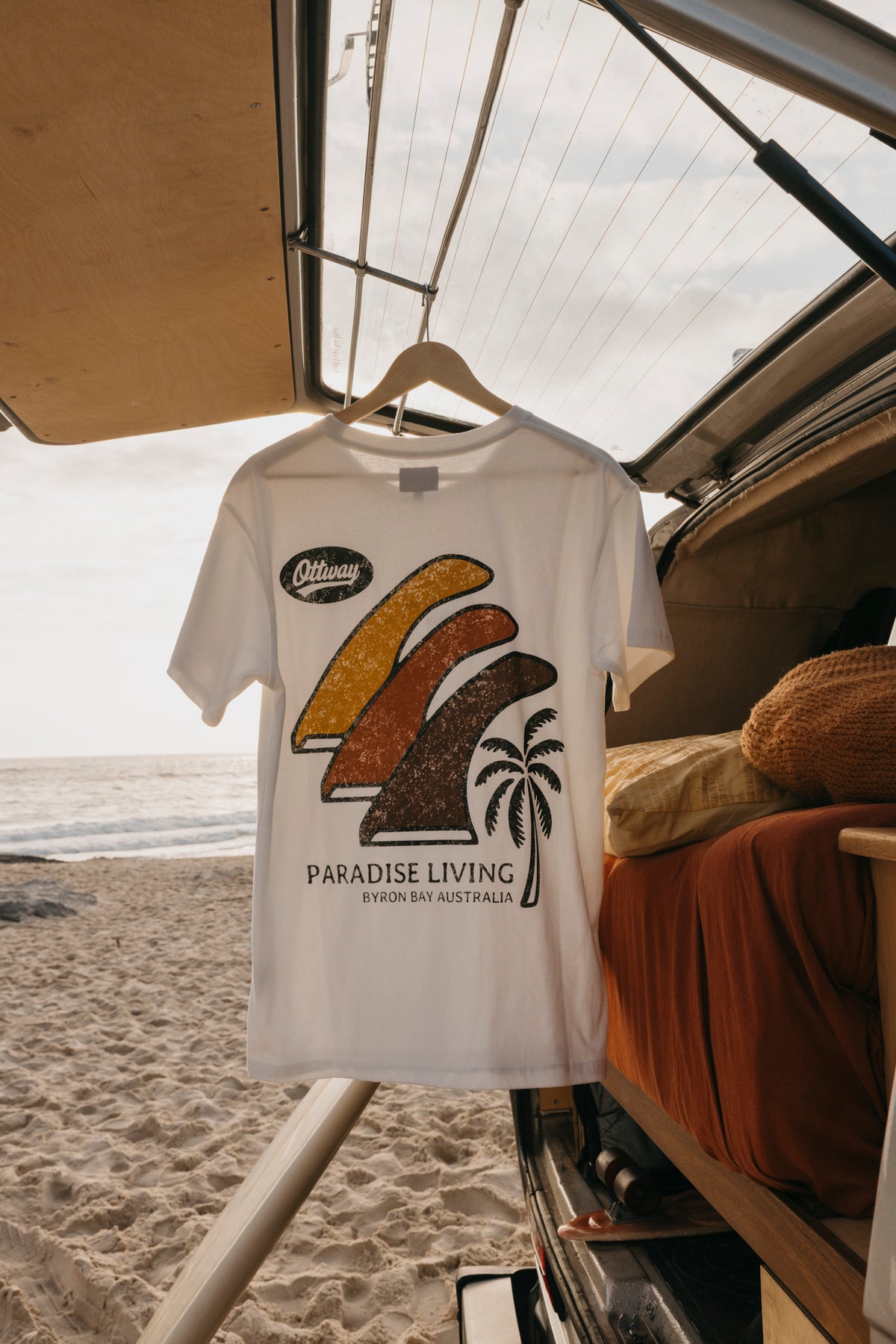 Paradise Living T-shirt - Off-White