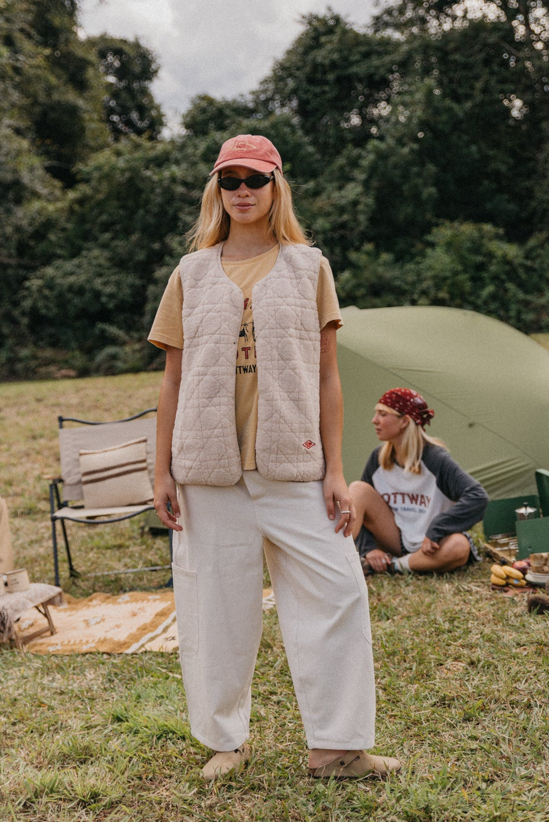Nomad Sherpa Reversible Checked Vest Unisex - Cream