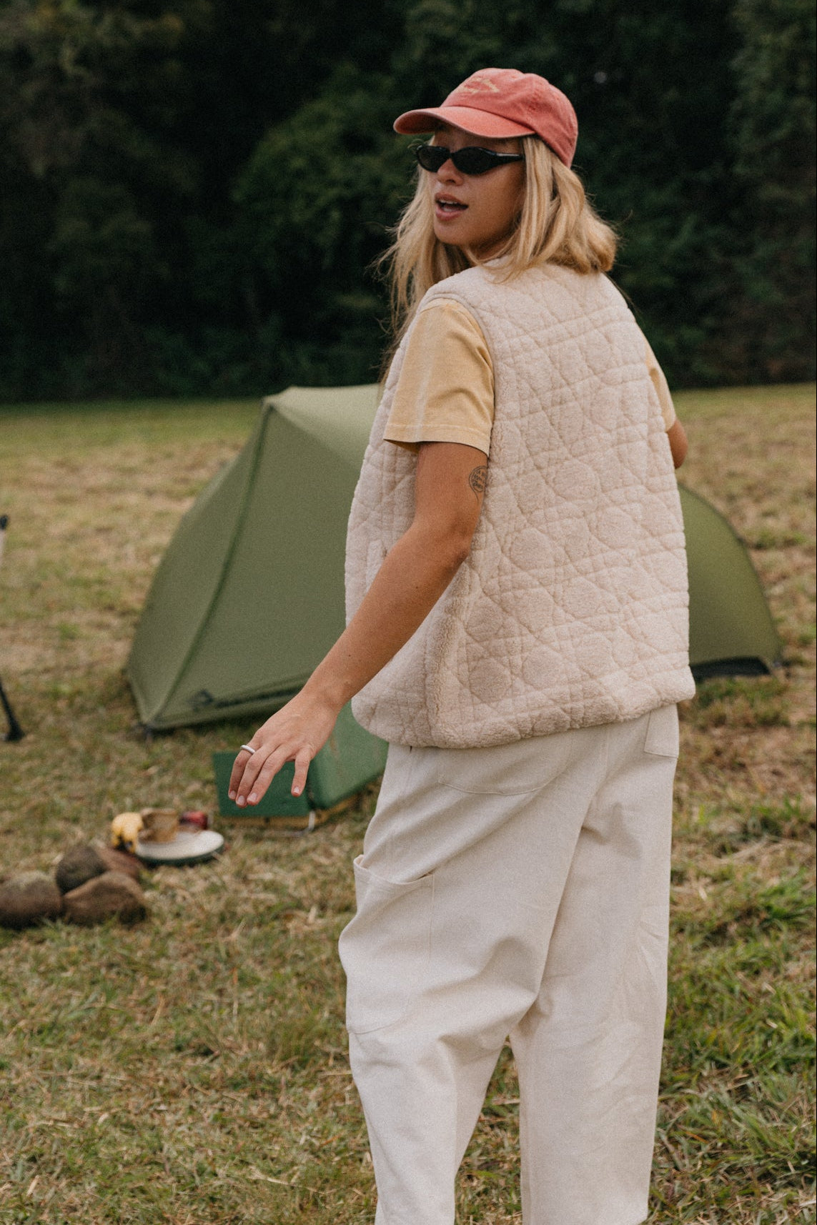 Nomad Sherpa Reversible Checked Vest Unisex - Cream