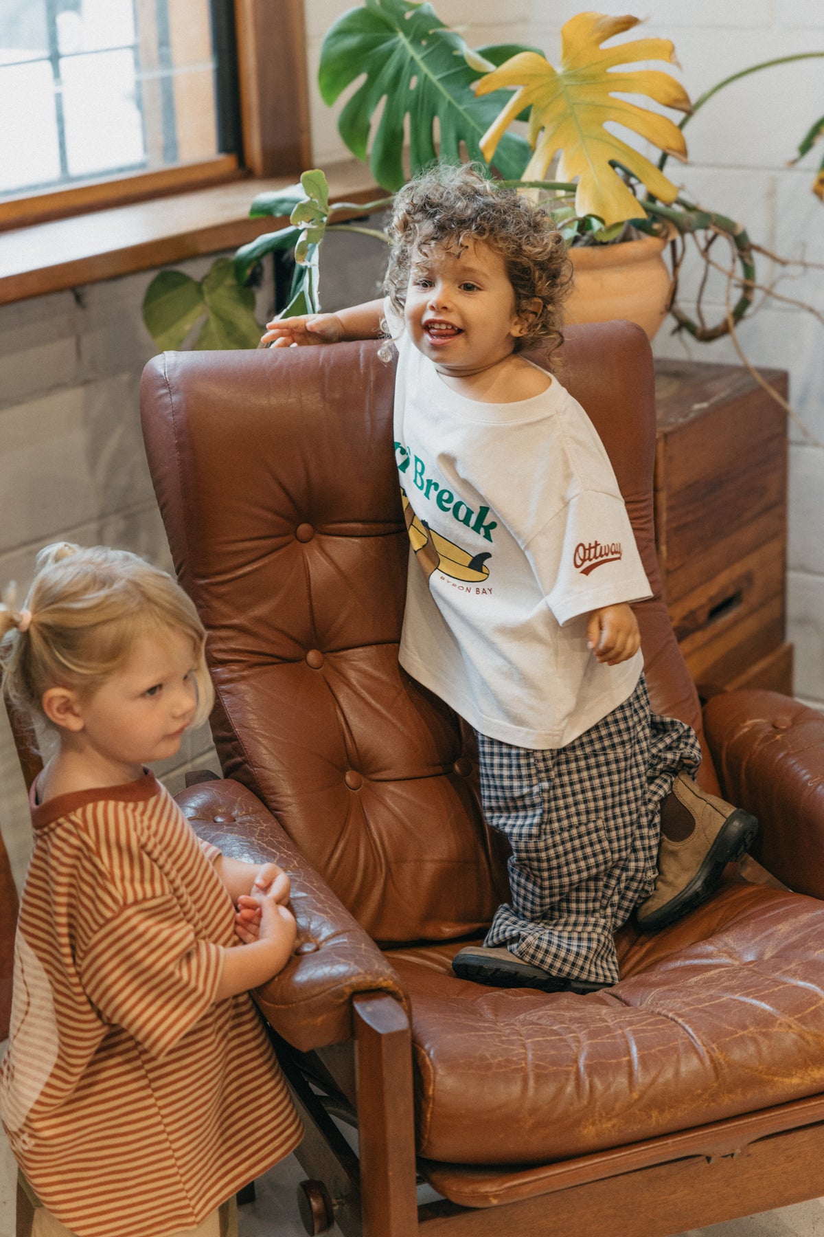 Surf Break Off-White T-Shirt - Kids