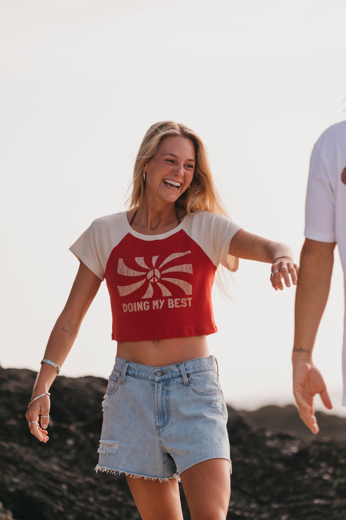 Kurzes T-Shirt „Dreamer“ – Zartes Senfgelb