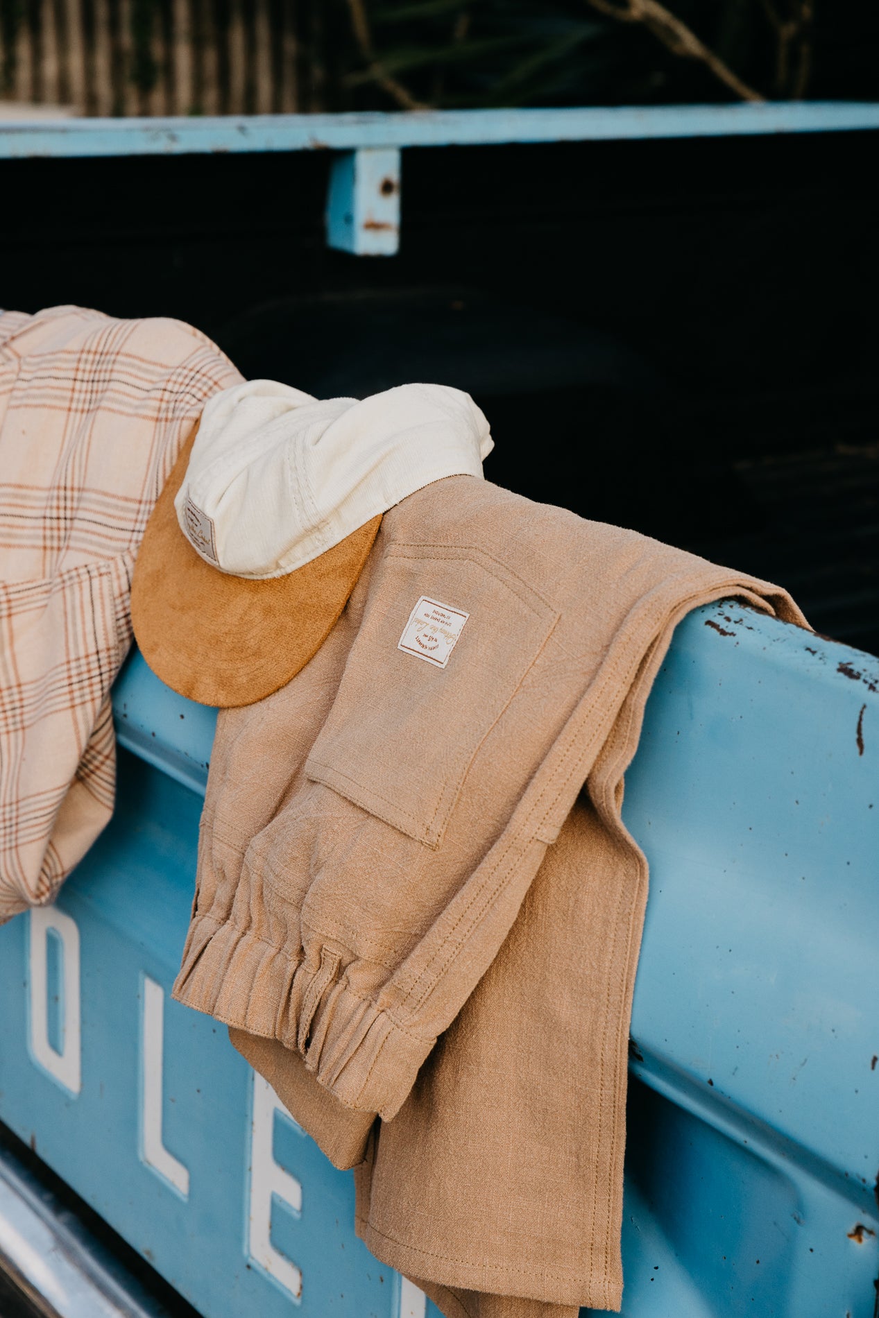 Miller - Textured Linen Pants - Light Brown