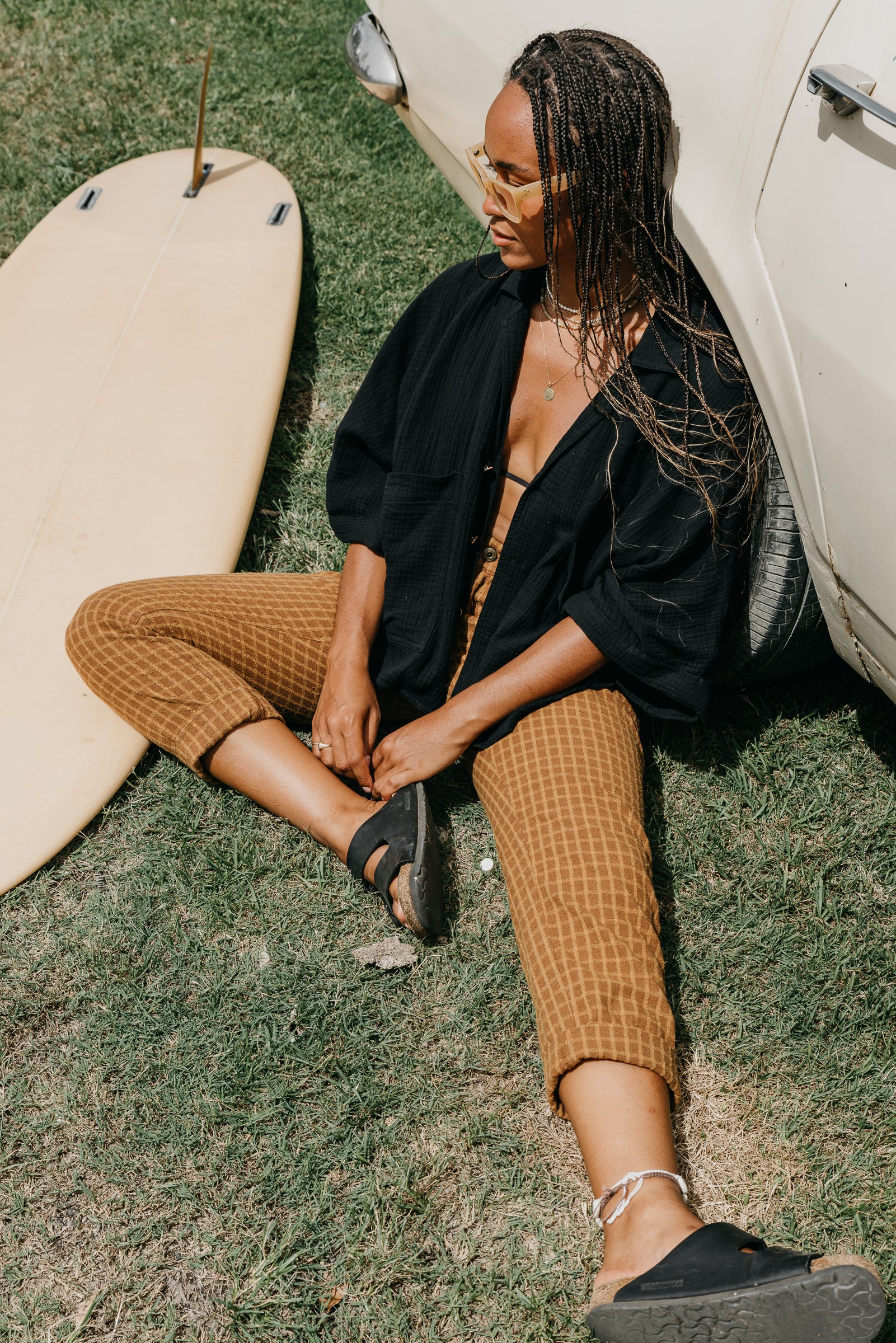 Kora - Unisex Brown Checked Pants