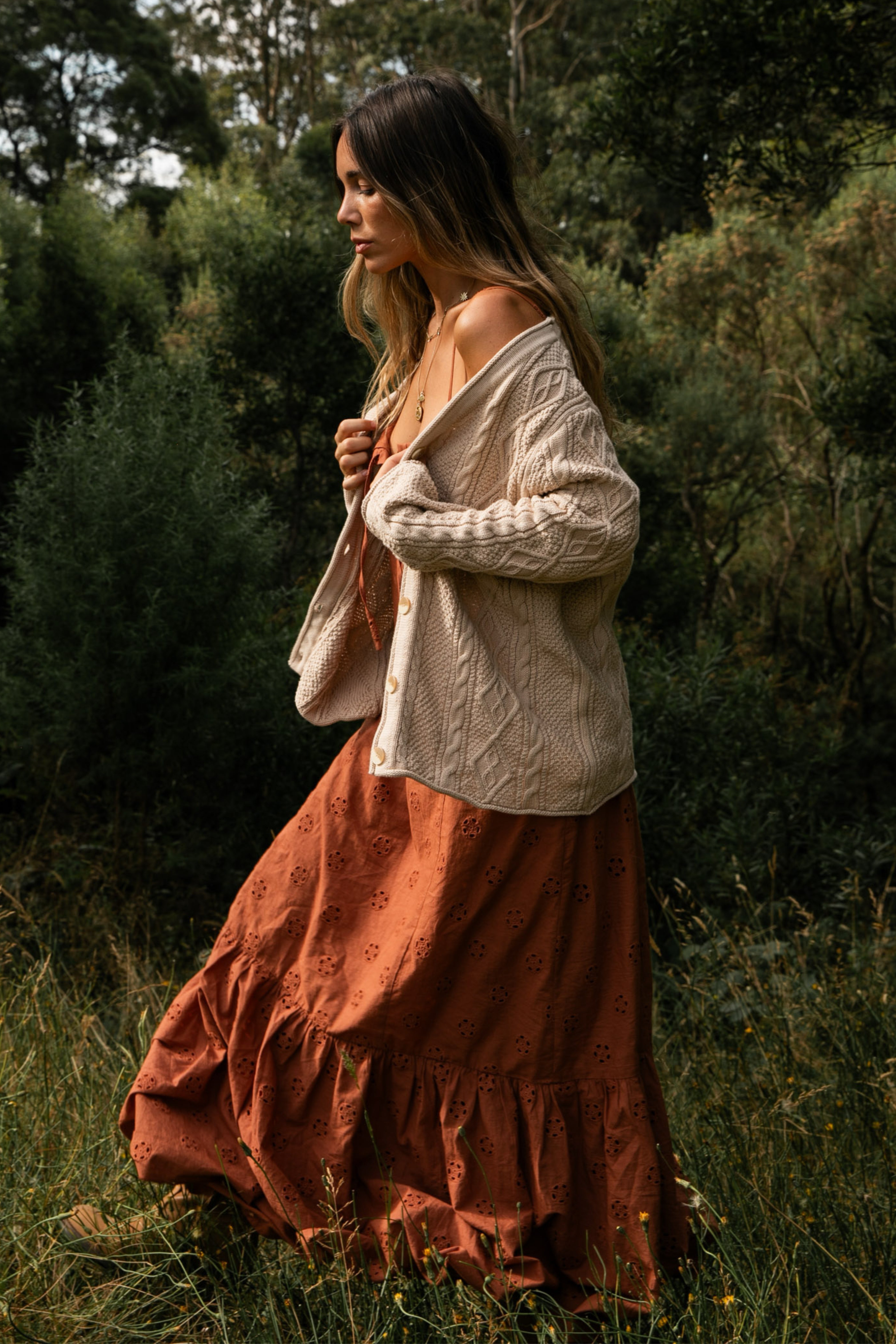 Cohen ユニセックス ケーブルニット カーディガン - ベージュ