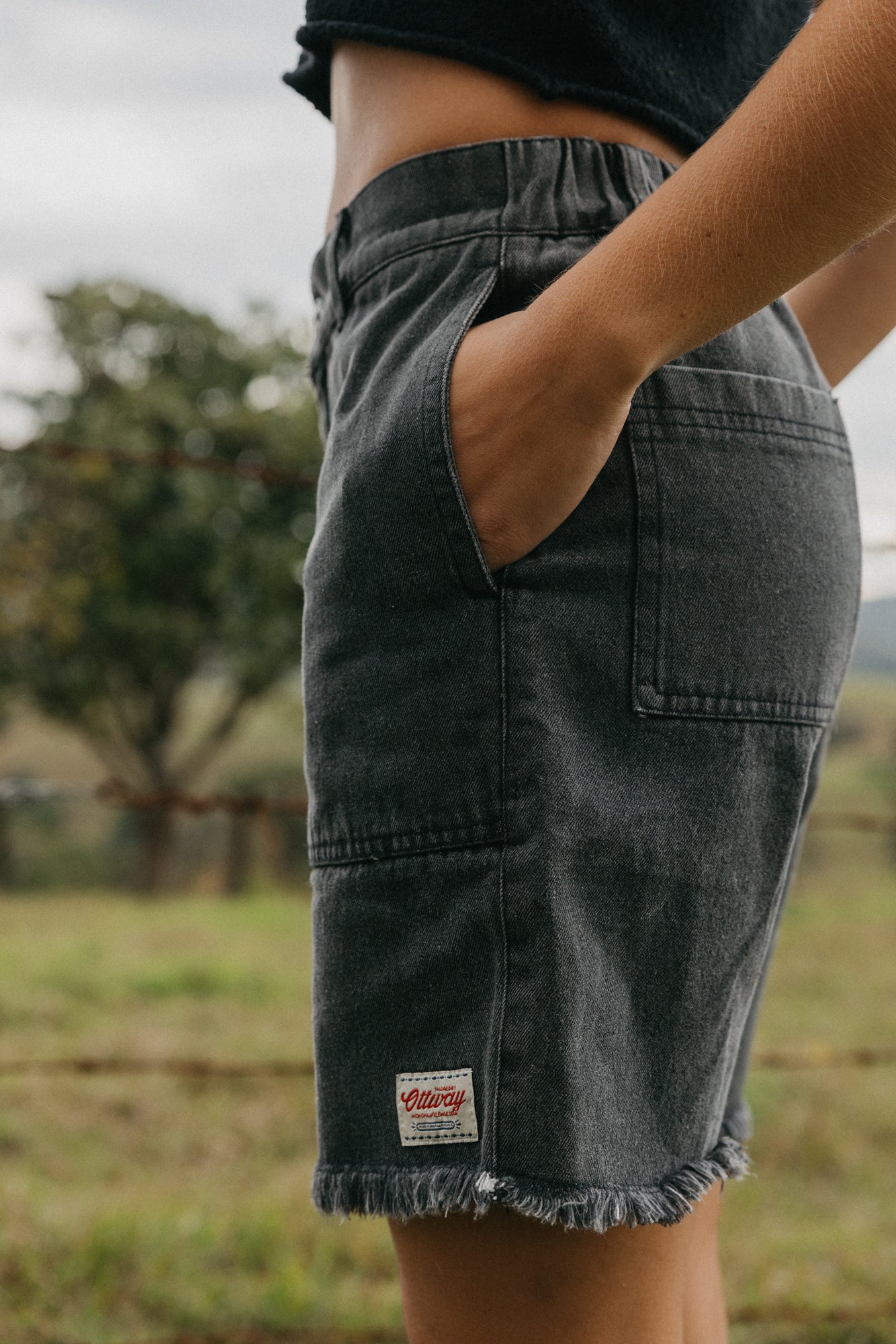 Overland Unisex-Shorts – Verwaschener brauner Denim 