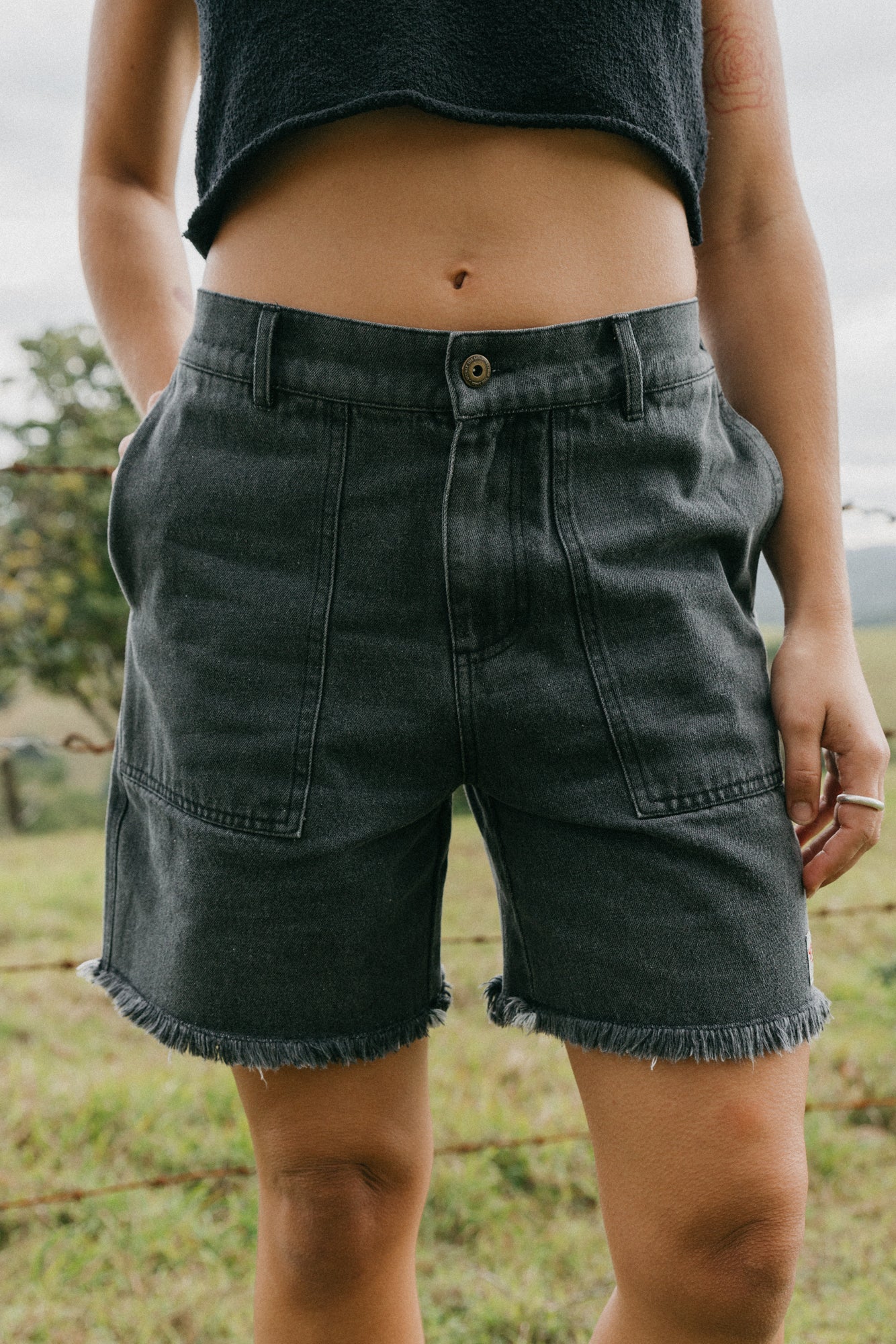 Overland Unisex-Shorts – Verwaschener brauner Denim 