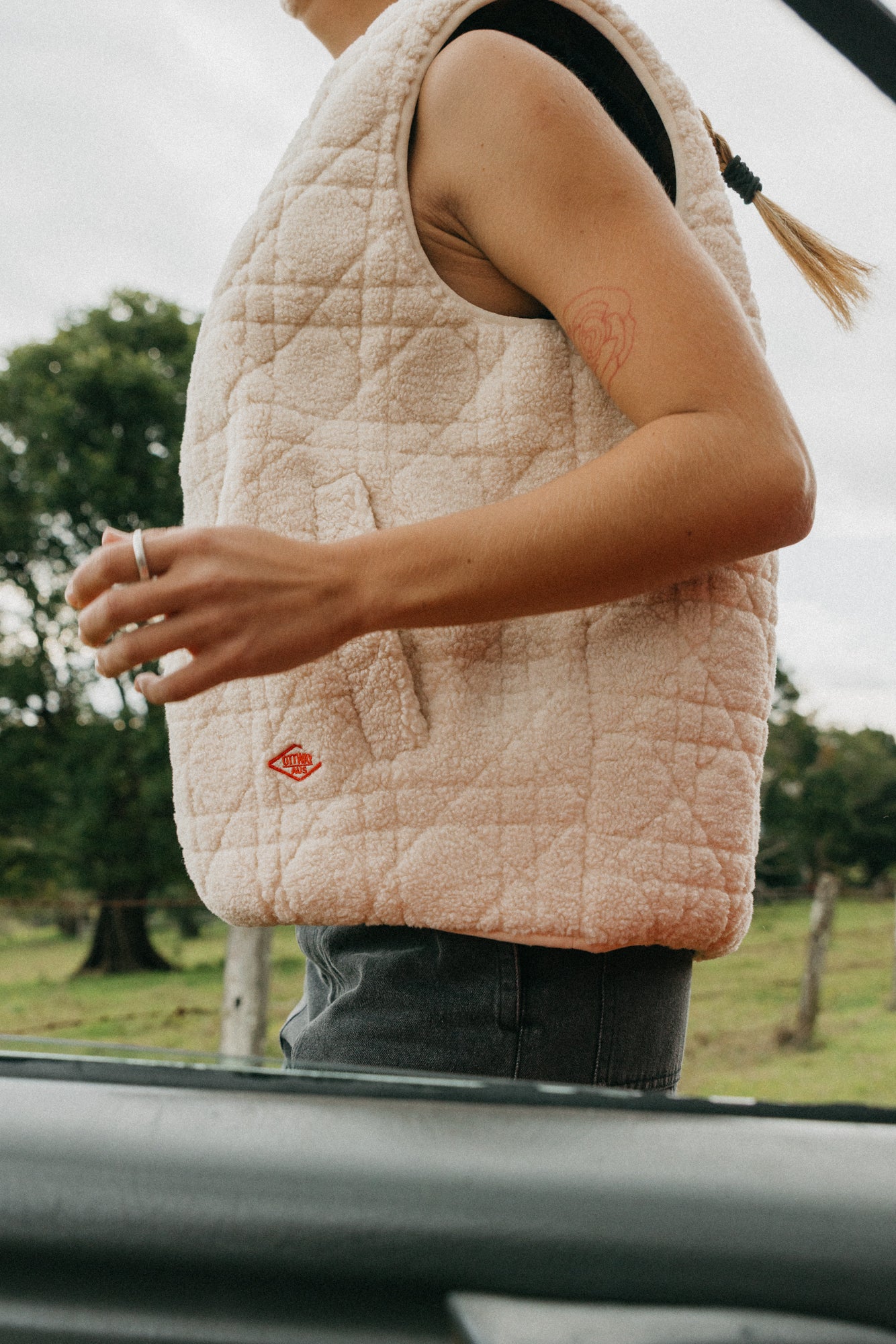 Nomad Sherpa Reversible Checked Vest Unisex - Cream