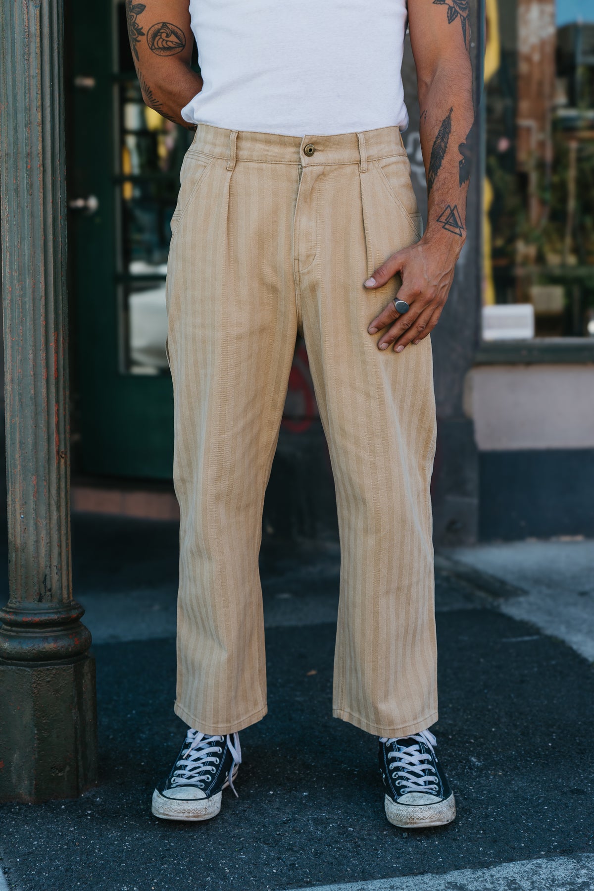 Bánh Roppy Ben Roy - Baggy Pleated Pants - Light Brown