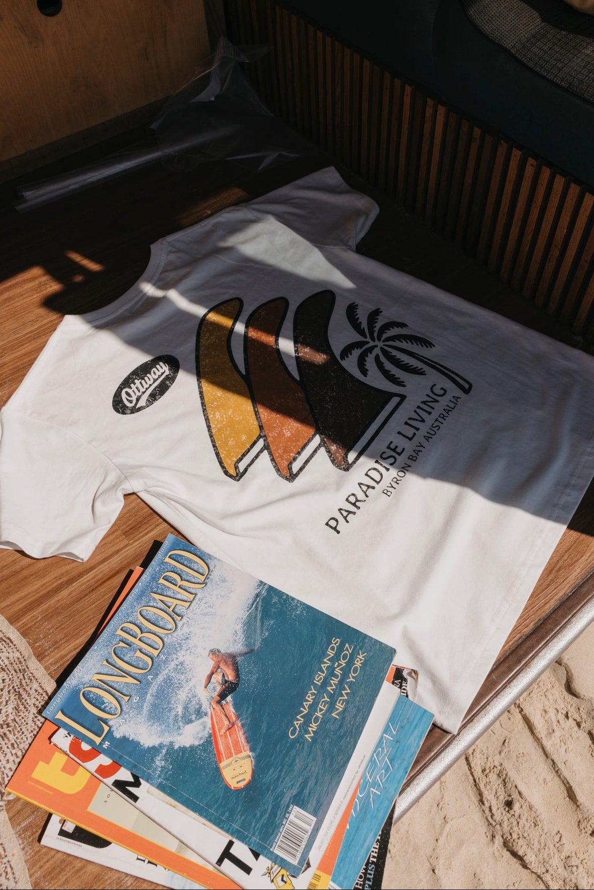 Paradise Living T-shirt - Off-White