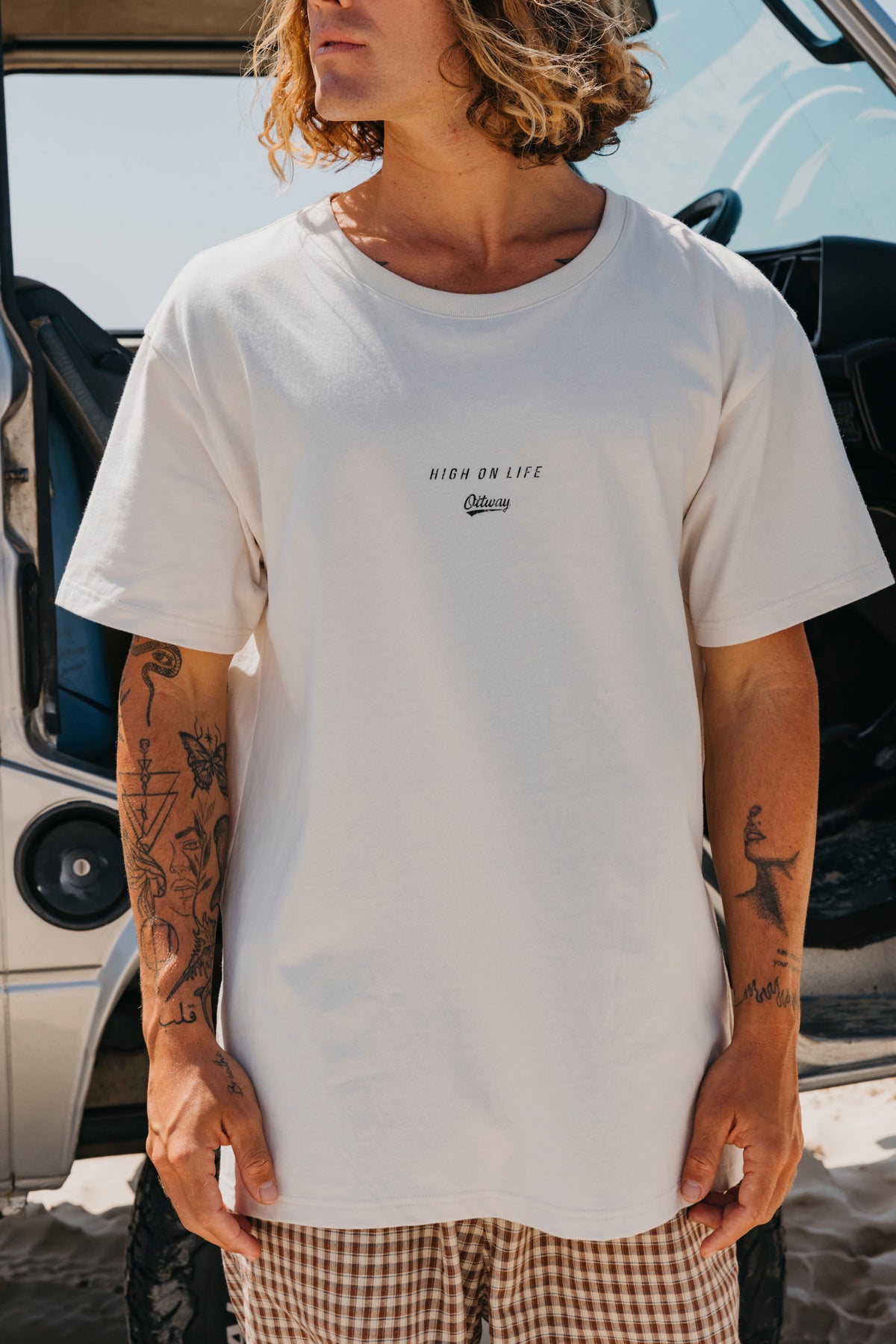 Paradise Living T-shirt - Off-White