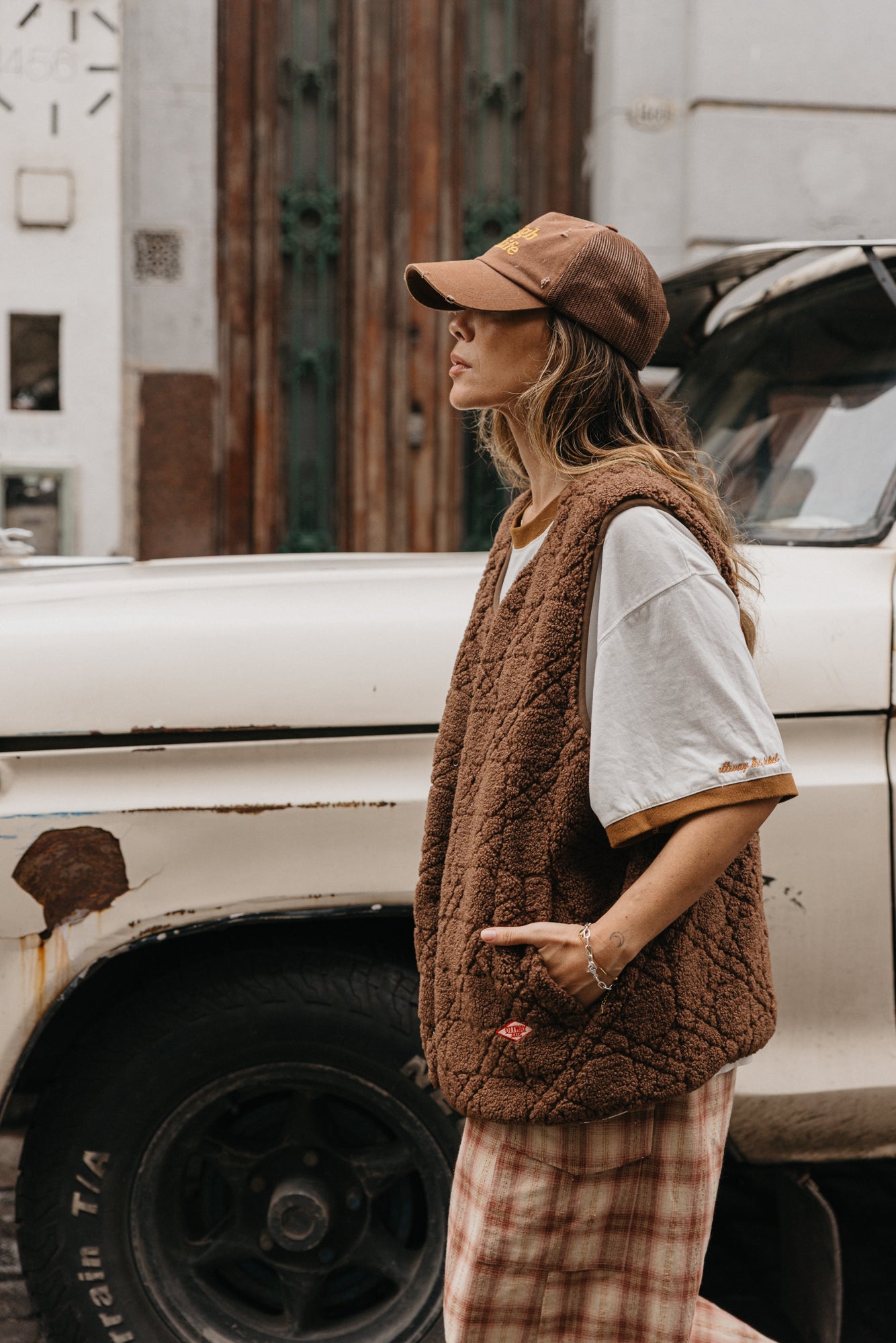 Nomad Sherpa Reversible Checked Vest Unisex - Brown