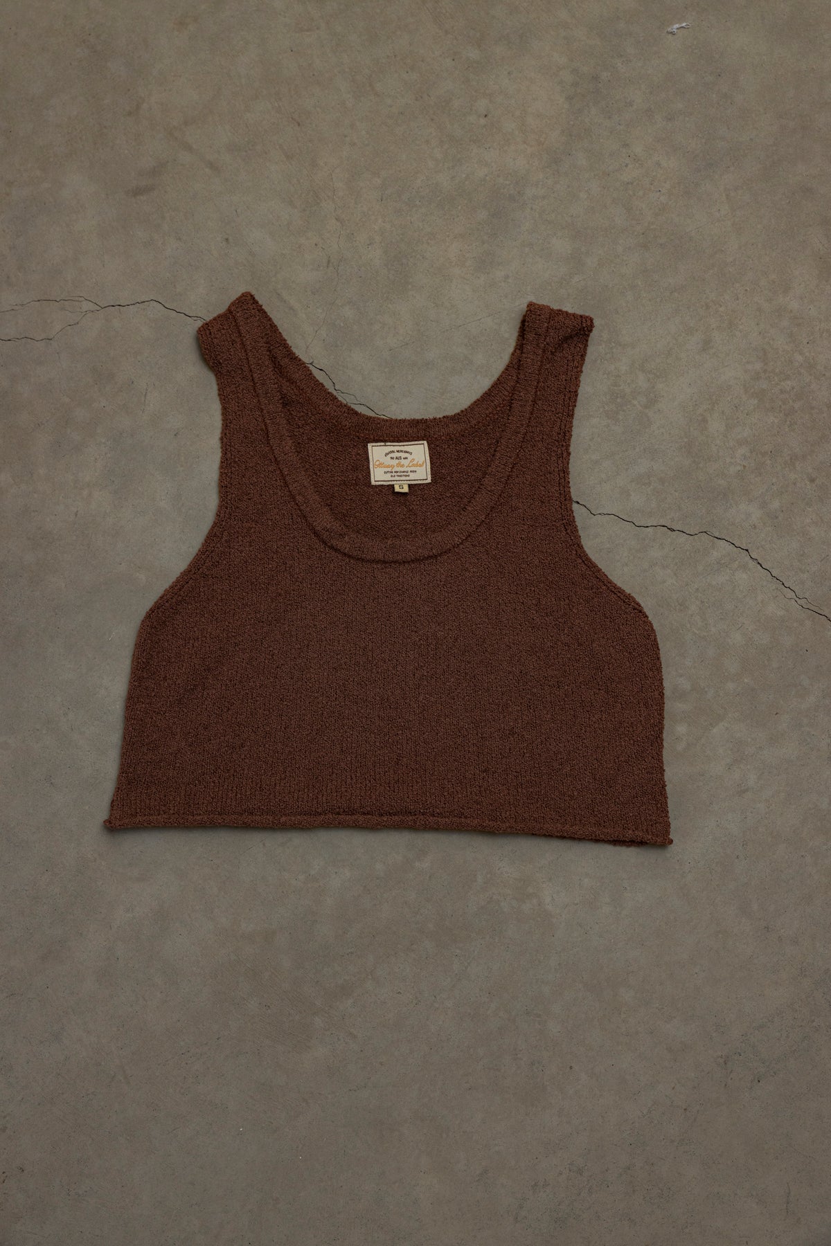Maya – Schwarzes Tanktop aus strukturiertem Rippstrick