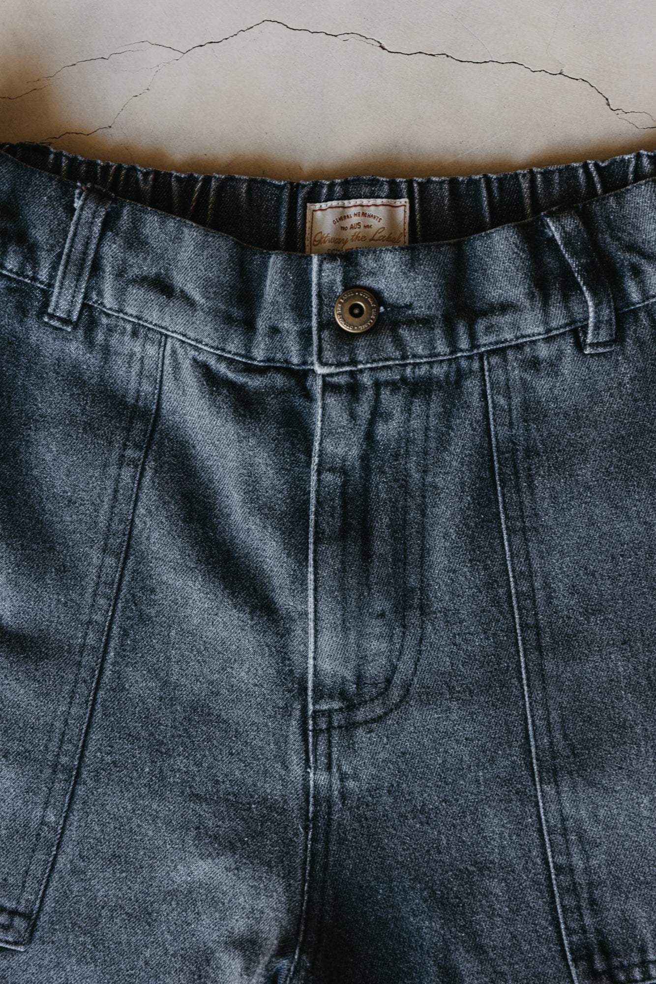 Overland Unisex-Shorts – Verwaschener brauner Denim 