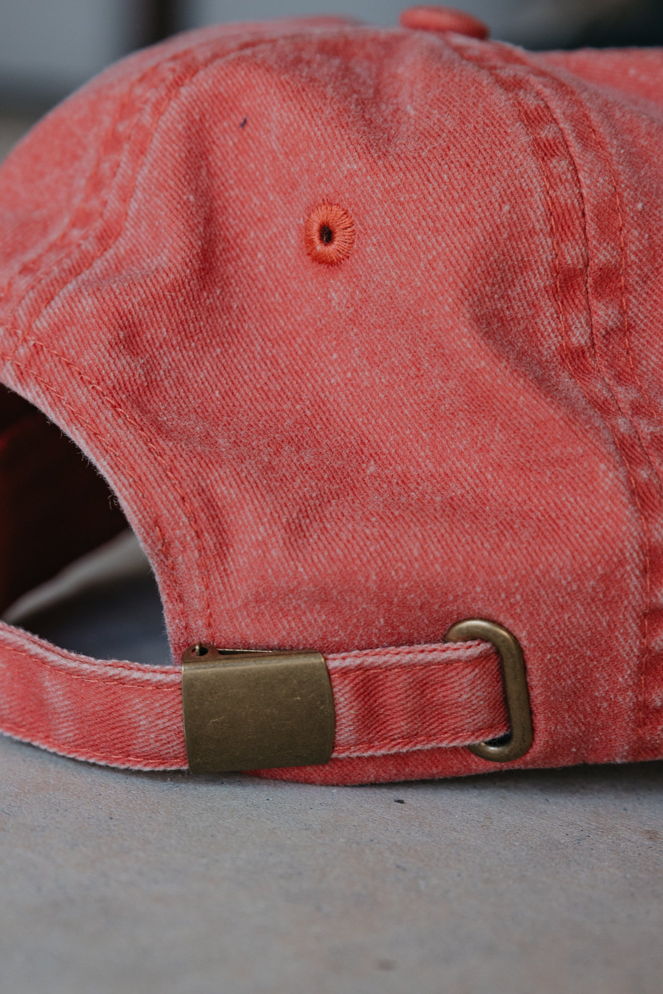 Living Cap - Washed Red