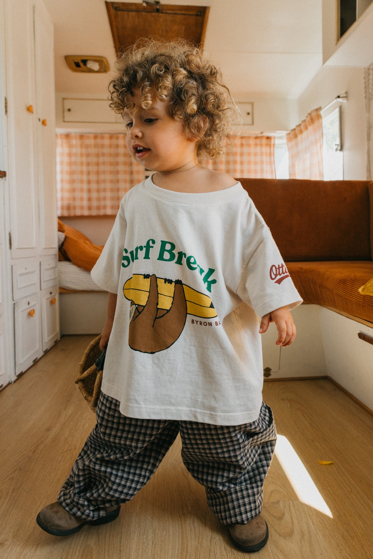 Lazy Waves Off-White T-Shirt - Kinder